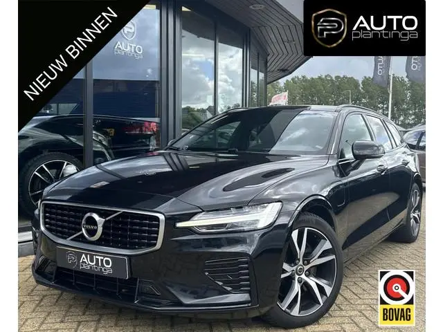Volvo V60 2.0 T8 Twin Engine AWD R-Design 331PK | Achteruitrijcamera | Elektrische Trekhaak | Nieuwe...