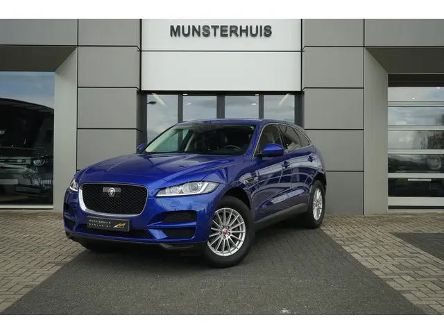 Jaguar F-PACE 2.0t AWD Pure | Verwarmde voorstoelen | Adaptive cruise control |
