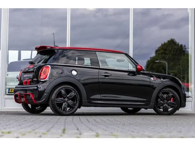 MINI 3-Deurs 2.0 John Cooper Works Chili | Pro uitlaat | Harman Kardon | NL Auto