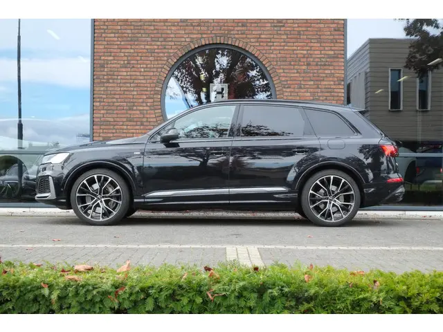 Audi Q7 55 TFSI e quattro S-LINE  garantie tot maart 2026 ACC, Head-up display, Trekhaak