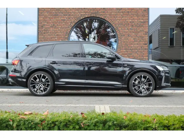 Audi Q7 55 TFSI e quattro S-LINE  garantie tot maart 2026 ACC, Head-up display, Trekhaak