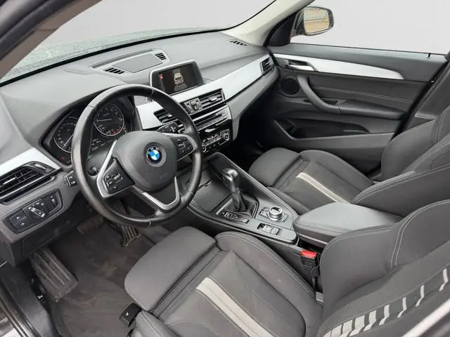 BMW X1 sDrive18i High Executive Aut- Lane Assist, Park Assist, Trekhaak, Xenon Led, Privacy Glass