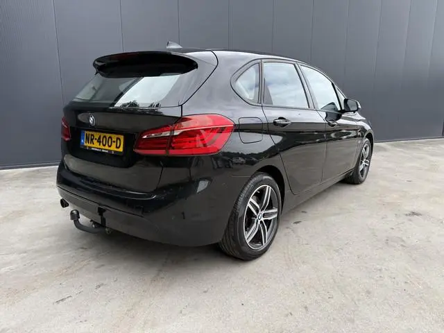 BMW 2-serie Active Tourer 216i Executive NAVI CRUISE ECC TREKHAAK