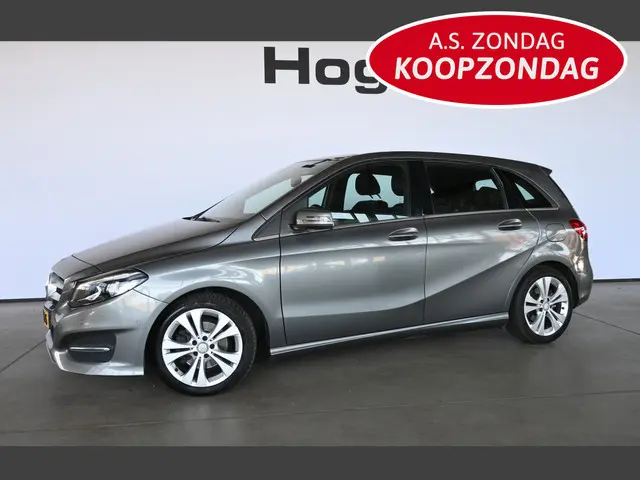 Mercedes-Benz B-klasse 180 Ambition Automaat Cruise Airco Navigatie Trekhaak Panoramdak 1e Eigenaar...