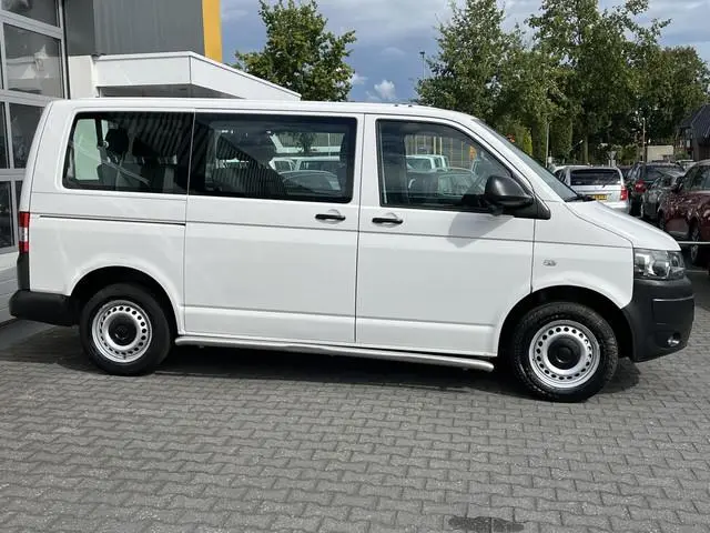 Volkswagen Transporter 2.0 TDI L1H1 Kombi 9 persoons BTW en BPM vrij Airco Cruise control Trekhaak P...