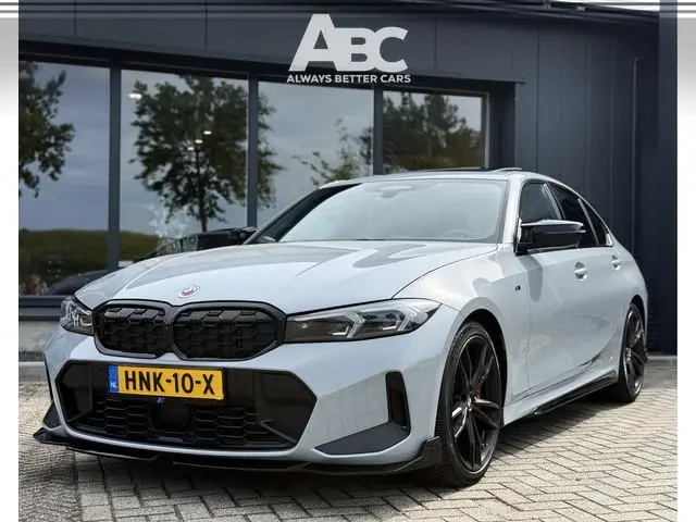 BMW 3-serie M340i xDrive Pano / HUD / HK