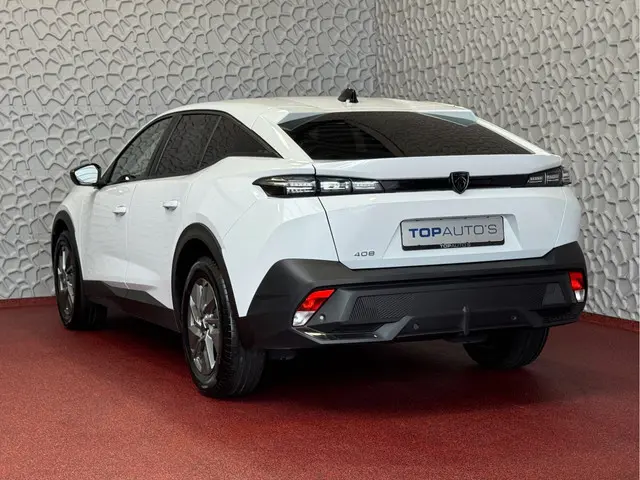 Peugeot 408