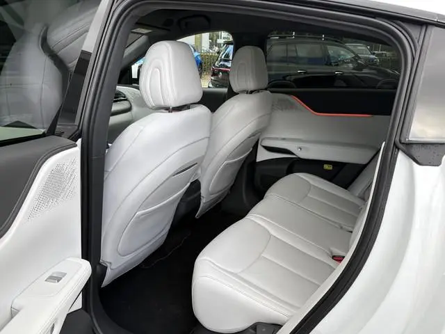 XPENG G6