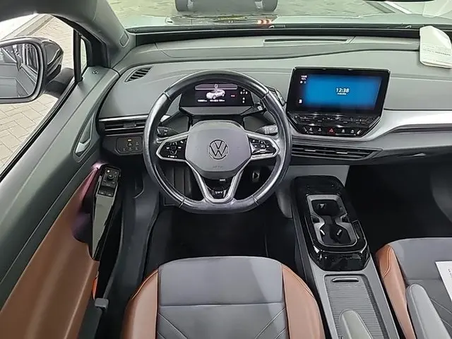 Volkswagen ID.4 First 204pk 77 kWh Camera Stoelverwarming Navigatie