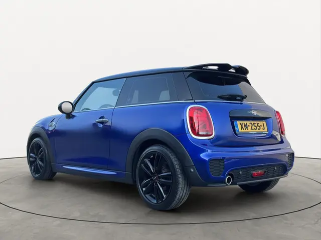 MINI Cooper 1.5 136PK Automaat John Cooper Works *NL-AUTO*