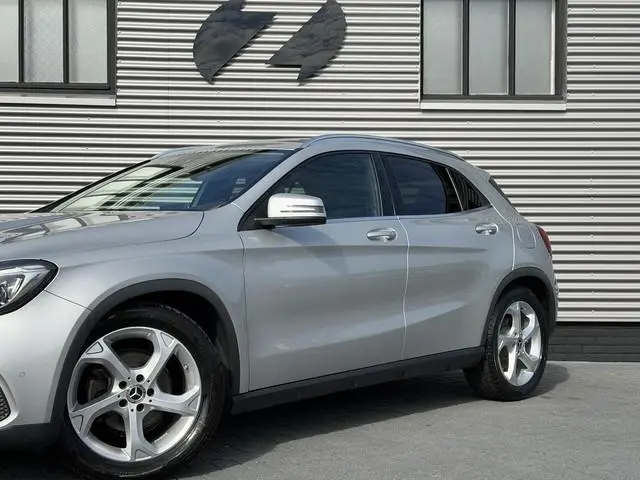 Mercedes-Benz GLA 180 Urban |Cruise|Camera|