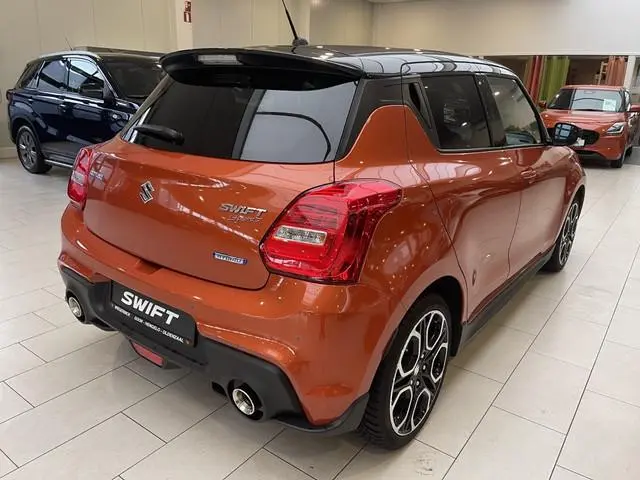 Suzuki Swift 1.4 Sport [ LAGE KM | APPLE CARPLAY / ANDROID AUTO | CLIMA | TOT 10 JAAR GARANTIE ]