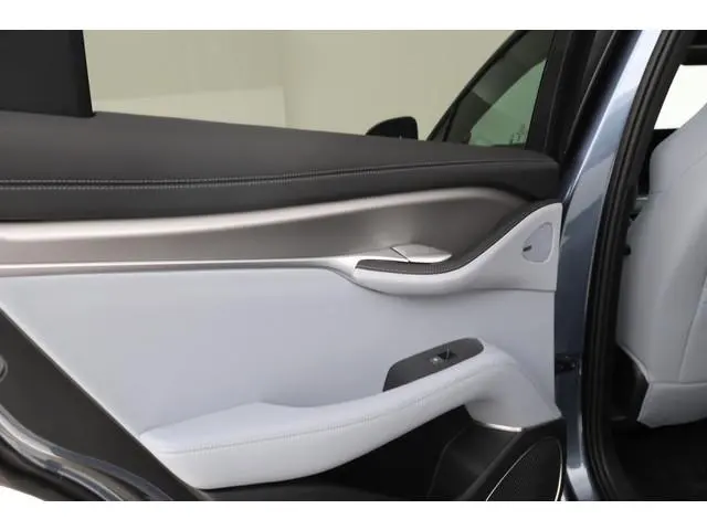 BYD SEALION