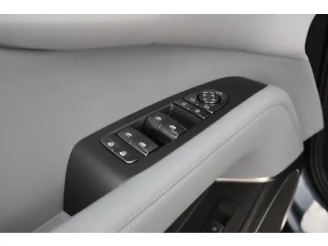 BYD SEALION