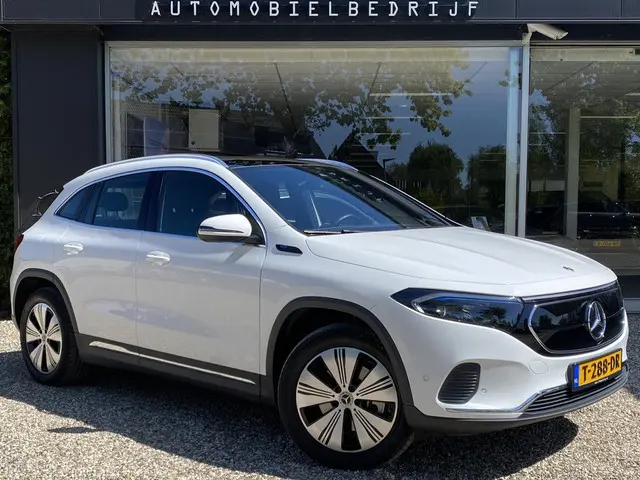 Mercedes-Benz EQA