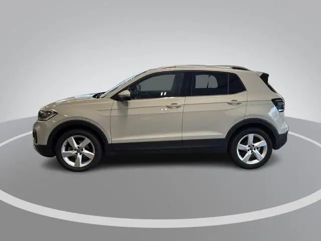 Volkswagen T-Cross 1.5 TSI 150pk DSG Style · Apple/Android Car Play · Camera · Stoelverwarming · LED...