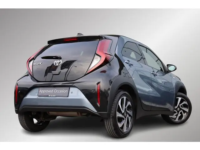 Toyota Aygo X 1.0 VVT-i Envy, Parkeersensoren Keyless entry, Adaptieve cruise control, Stoelverwarmi...