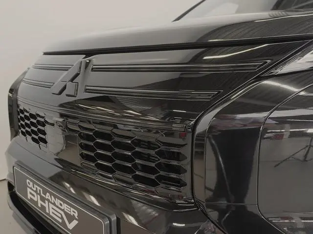 Mitsubishi Outlander 2.4 PHEV Black Edition | Actieprijs | Special | Head up | 20 inch | Full Black...