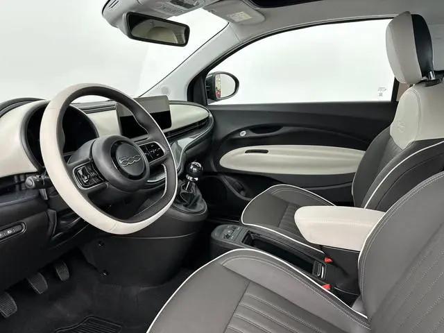 Fiat 500 C 1.0 Hybrid La Prima | Cabrio | Camera | Navigatie | Sensoren voor&achter | Stoel&Stuur Ve...