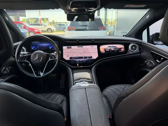 Mercedes-Benz EQS