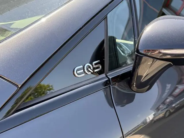 Mercedes-Benz EQS