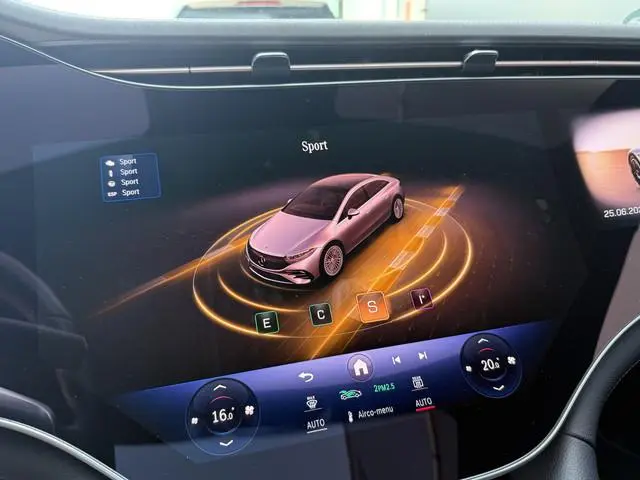 Mercedes-Benz EQS