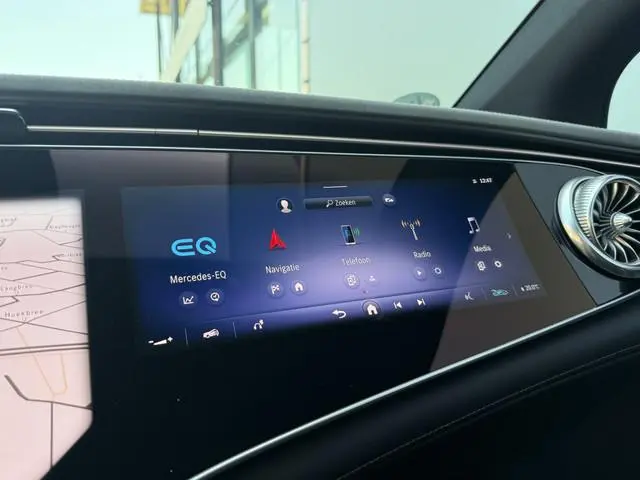 Mercedes-Benz EQS
