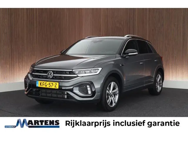 Volkswagen T-Roc 1.5 TSI 150pk R-Line Trekhaak Camera Stoelverwarming + Massage Virtual Cockpit Navi...