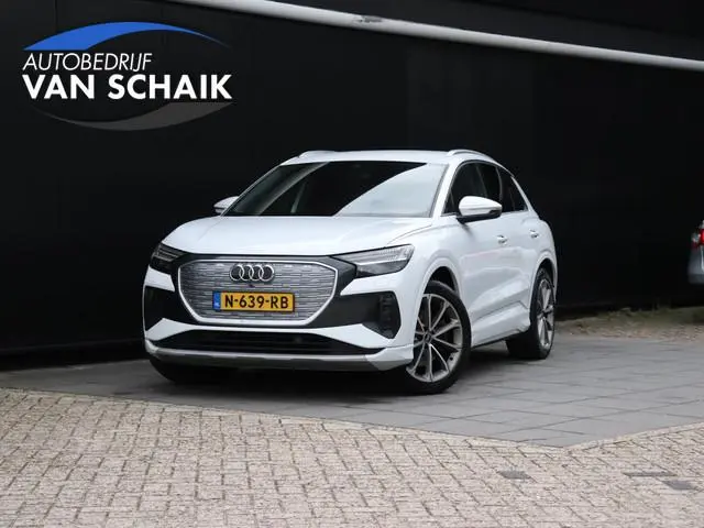 Audi Q4 e-tron 40 Launch edition S Competition 77 kWh | LEDER | STOELVERW. | HEAD-UP | CAMERA | NAVI...