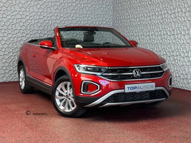 Volkswagen T-Roc Cabrio TSI VIR.COCKPIT CARPLAY NAVI IQ.LED STOEL/STUUR.VERW DAB ADAP.CRUISE 05/2024...