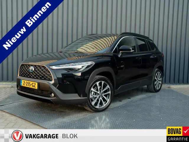 Toyota Corolla Cross Hybrid 140 Style | Blind Spot | Elk. A-klep | Stuur & Stoel verw. | Prijs Rijkl...