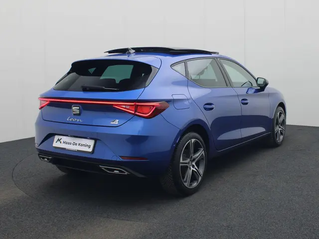 SEAT Leon 1.5 TSIe-Hybrid 150kW/204PK FR PHEV First Edition · Panoramadak · Navigatie · Apple/Androi...