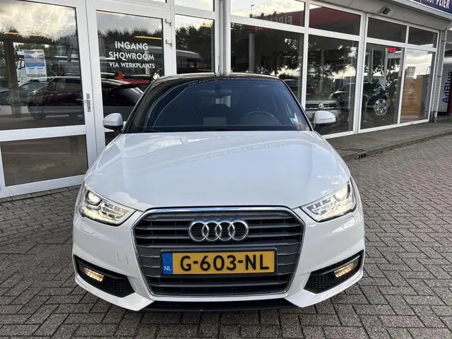 Audi A1 Sportback 1.0 96PK TFSI Pro Line | Stoel VW | Cruise | LED | Navi | PDC | Clima |
