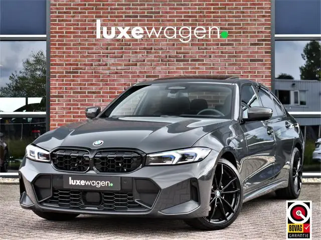 BMW 3-serie 320i M-Sport LCI-2 Pano ACC 360 HUD 19inch El-klep