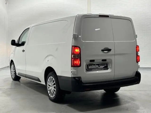 Opel Vivaro 2.0 CDTI 122 pk L3H1 Automaat Airco, Cruise Dodehoek Assist, Laadruimte Pakket, PDC V+A,...
