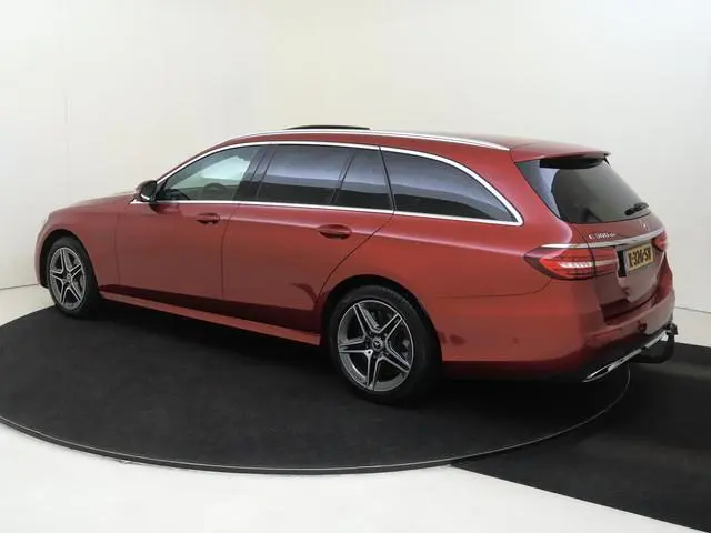 Mercedes-Benz E-klasse Estate 300 de AMG Line / Stoelverwarming / Panaroma-dak / Trekhaak /