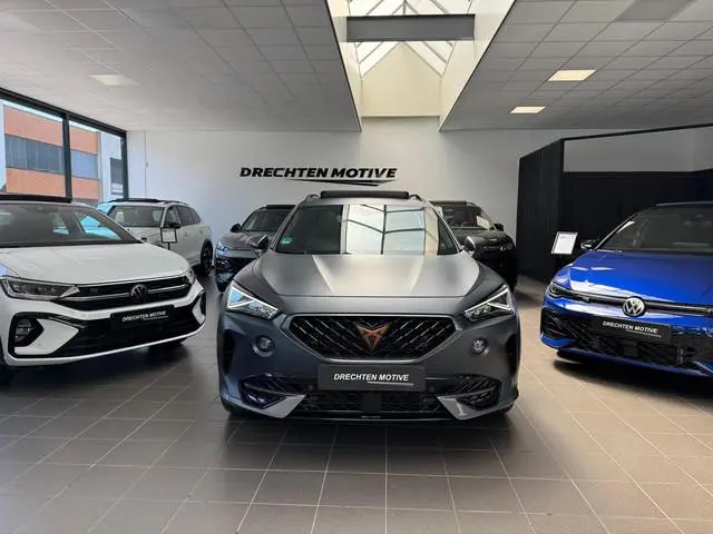 CUPRA Formentor 1.4 e-Hybrid VZ Black Edition / Pano / Camera /