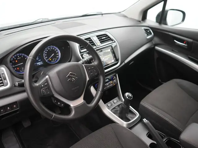 Suzuki S-Cross