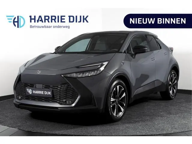 Toyota C-HR 1.8 Hybrid 140 Dynamic | Dig. Cockpit | Adapt. Cruise | Winterpakket | PDC | Camera | NA...