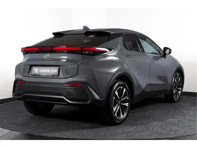 Toyota C-HR 1.8 Hybrid 140 Dynamic | Dig. Cockpit | Adapt. Cruise | Winterpakket | PDC | Camera | NA...
