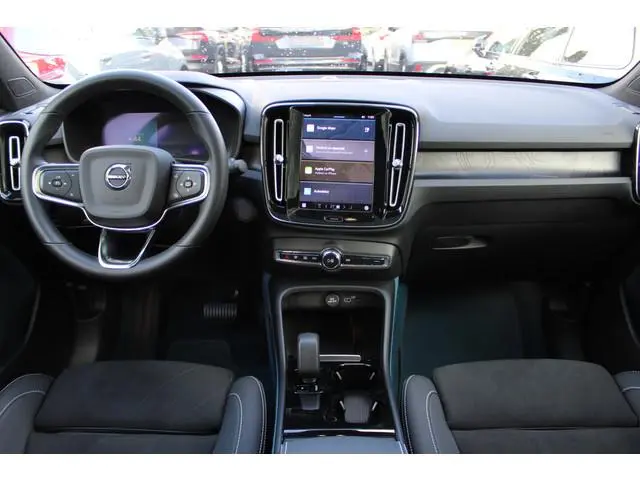 Volvo C40