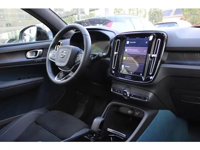 Volvo C40