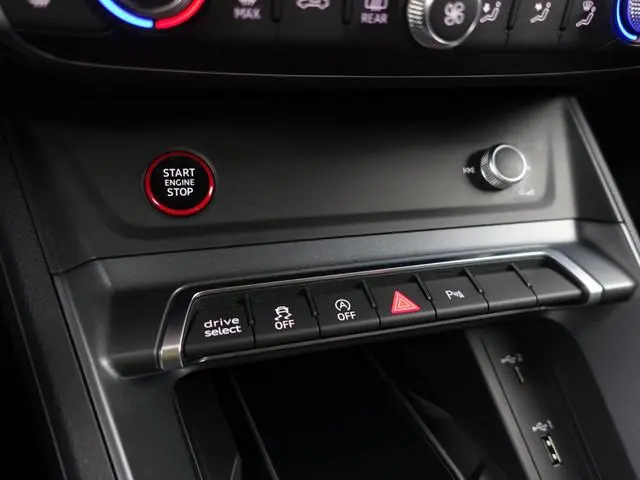 Audi RSQ3