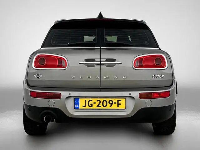 MINI Clubman 1.5 Cooper Pepper | Parkeersensoren | Navigatie | Lichtmetalen velgen | Climate control