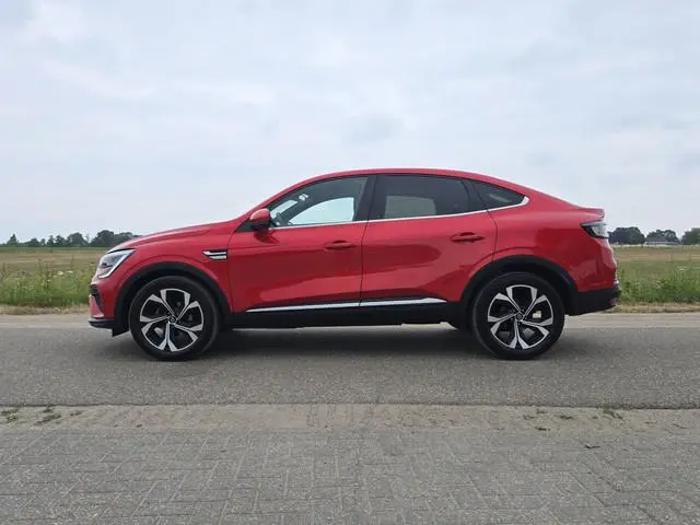 Renault Arkana 1.3 TCe Mild Hybrid - 140 Pk - Euro 6 - AUTOMAAT - ParkeerCamera - Climate Control