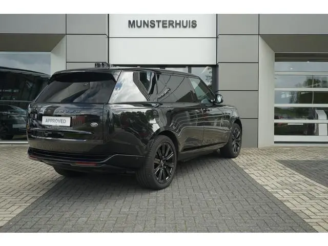 Land Rover Range Rover 3.0 P440e LWB Autobiography PHEV | Massage stoelen | Koelvak | Head-up displa...