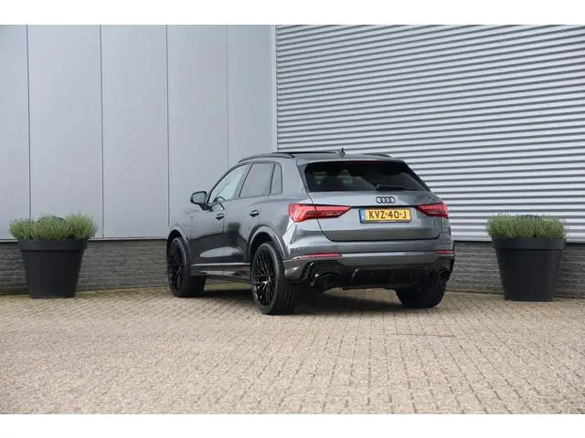 Audi Q3 45 TFSI e 245pk Competition S-Line Black Pano|360cam|Elek stoelen|DLR
