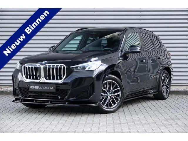 BMW X1 xDrive25e | M-Sport | Panodak | Trekhaak | Camera | Leder |