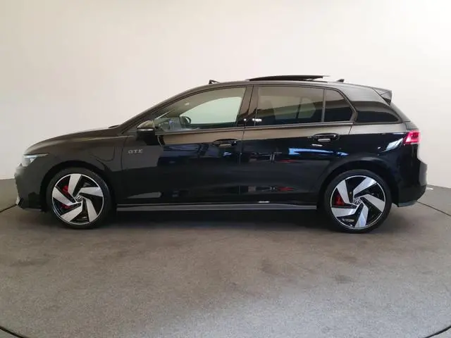Volkswagen Golf GTE 1.5 eHybrid 272pk DSG/AUT Leder, Pano, Wegklapbare trekhaak, Head-up
