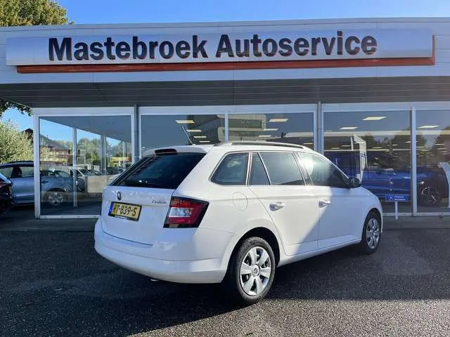 ŠKODA Fabia Combi 1.0 TSI Ambition Navigatie/Airco Staat in Hardenberg